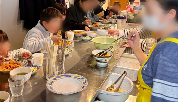 子ども食堂NijiCafeについてご紹介【就労支援準備室 岡野がゆく】