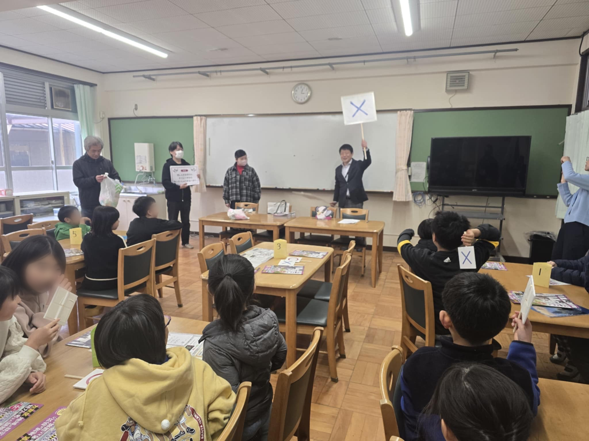 小学校×クリエイター育成協会：子どもたちとの交流イベントでクイズ大会【就労支援準備室 岡野がゆく】