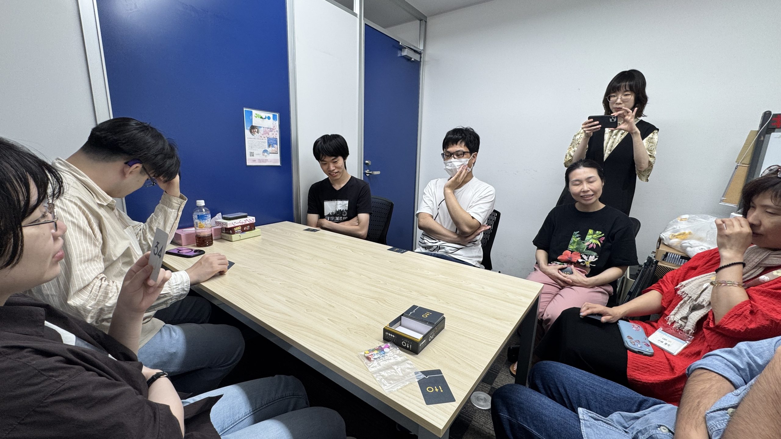 茶話会 ～今回も大盛り上がり！「ito」で価値観を共有しました～